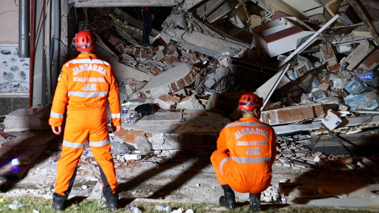 One Dead and Dozens Injured After 6.1-Magnitude Earthquake Strikes Northwest Turkey