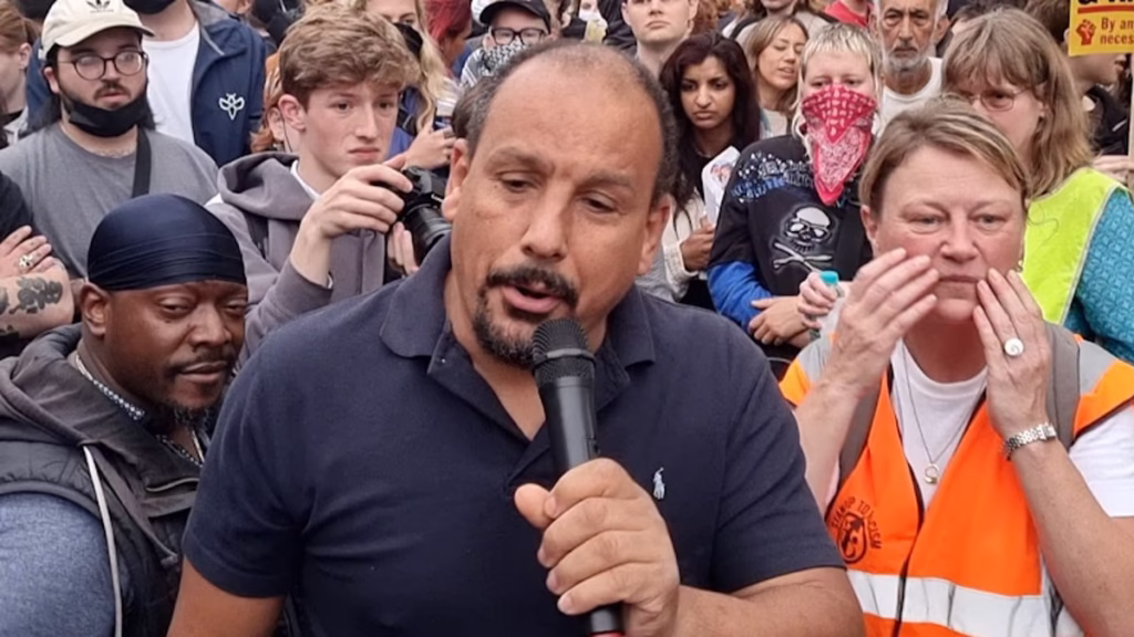 Suspended Labour Councillor Cleared Over ‘Cut Their Throats’ Rally Speech